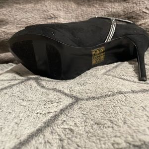 Aldo black heel